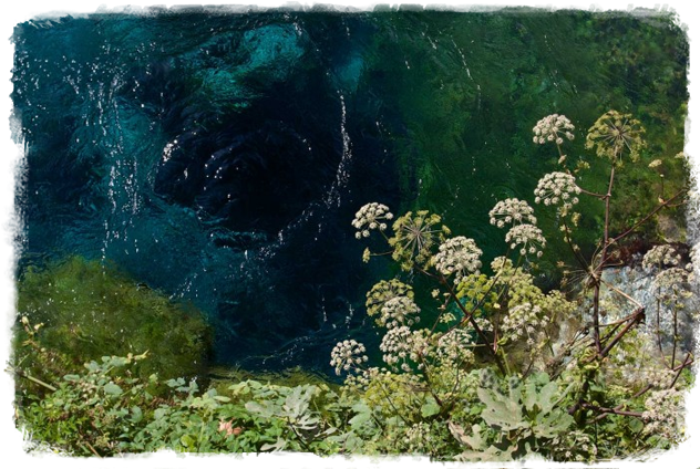 Discover The Blue Eye With Outdoor Albania - Albania (531x354), Png Download