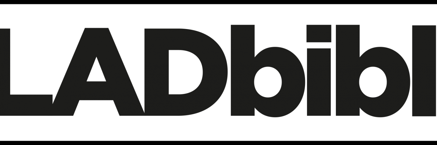 Research Firm Newswhip Recently Published A Chart Of - Ladbible Logo Png (1500x500), Png Download
