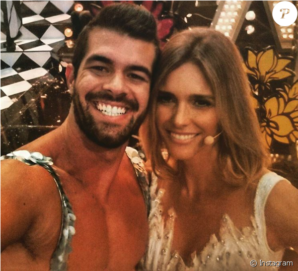 Borat, Assistente De Palco Do 'amor&sexo', Voltará - Assistente De Palco Fernanda Lima (950x537), Png Download