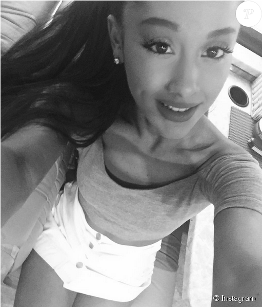 Ariana Grande Sur Instagram Le 6 Octobre - Ariana Grande Twitter Selfie (950x596), Png Download