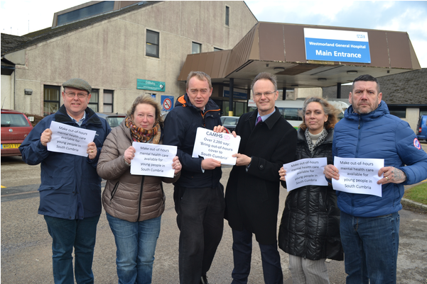 Tim Presenting The Youth Mental Health Petition To - Event (600x600), Png Download