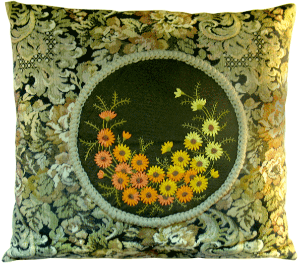 Cushion Cover With Daisies (593x522), Png Download