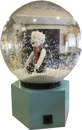 Oor Wullie Snowglobe Was Inspired By The Artist's Lifelong (700x557), Png Download