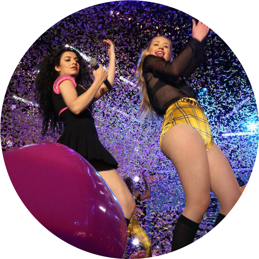 Free Iggy Azalea And Charli Xcx (905x898), Png Download