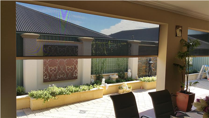 Outdoor Shutter (671x503), Png Download