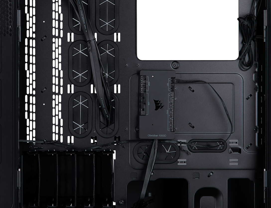 Triple Chamber Design Keeping A 1000d Pc Build Tidy (1088x835), Png Download