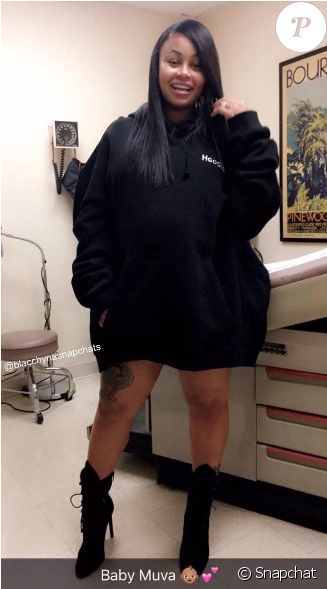 Vidéo Blac Chyna Enceinte Et Délaissée Par Rob Kardashian (620x588), Png Download