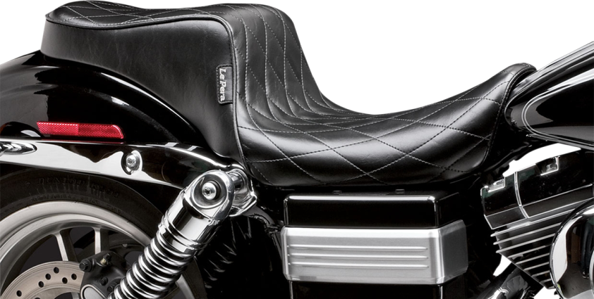 Le Pera Cherokee King Queen Seat For Harley Dyna - Dyna Seat Lepera Kickflip (842x425), Png Download