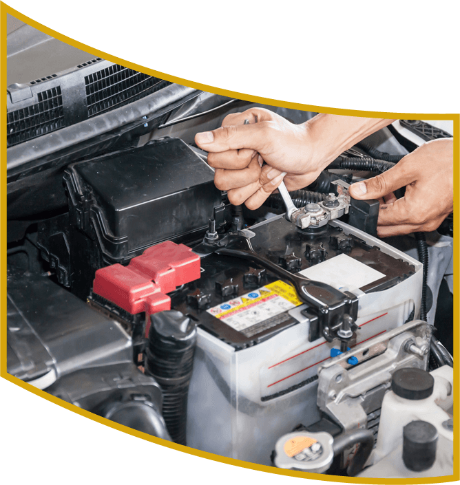 Mechanic Engineer Fixing Car Battery In Garage - Connect Car Battery (668x705), Png Download