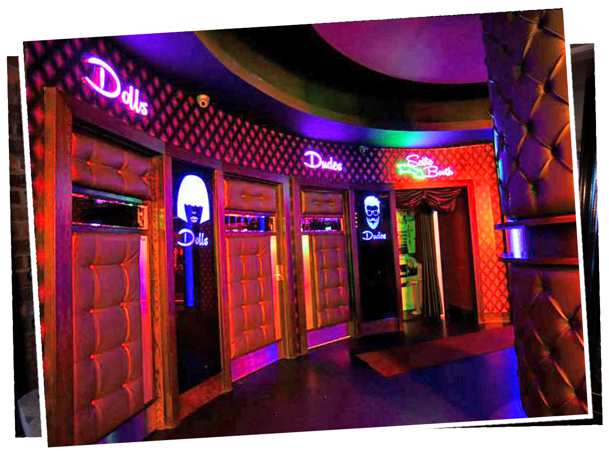 Icon Customised Toilet Cubicles - Interior Design (1400x932), Png Download