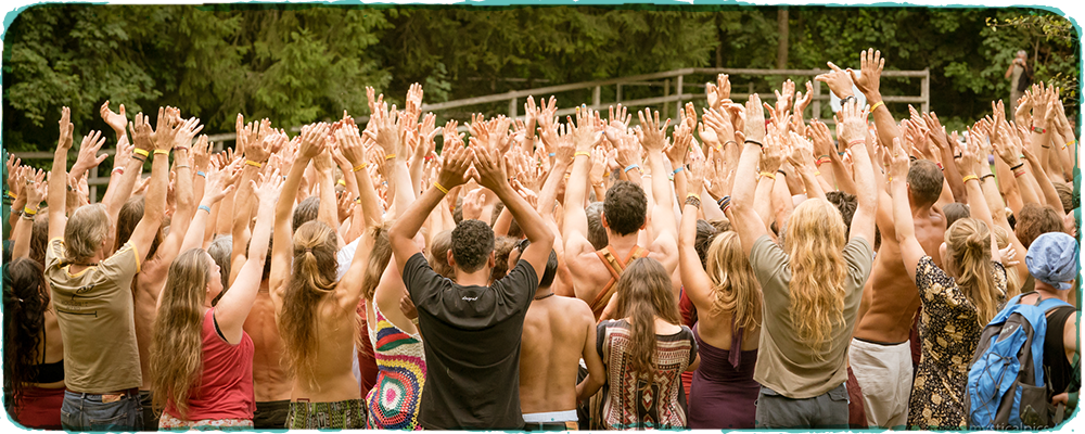 Previous Next - Crowd (1000x400), Png Download