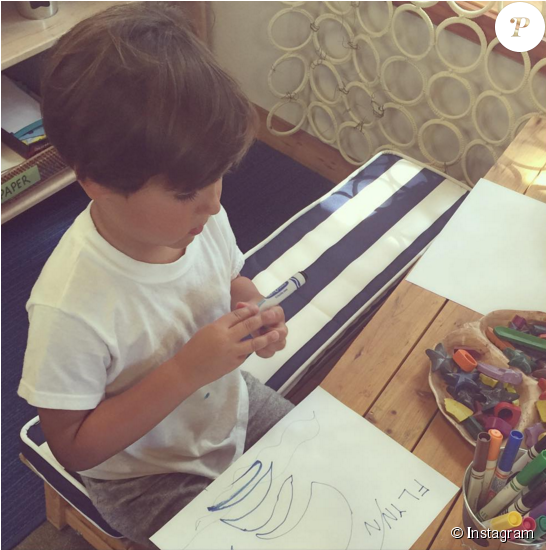 Miranda Kerr Lève Le Voile Sur Son Quotidien Glamour - Toddler (950x549), Png Download