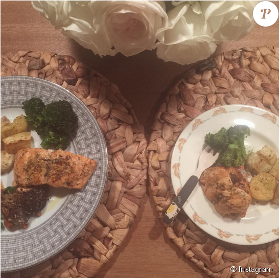 Miranda Kerr Lève Le Voile Sur Son Quotidien Glamour - Potato Pancake (950x543), Png Download