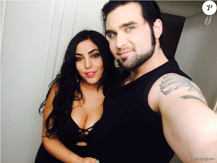 Weston Cage Et Hila Aronian, Vraisemblablement Sa Nouvelle - Weston Cage Hila Aronian (950x563), Png Download