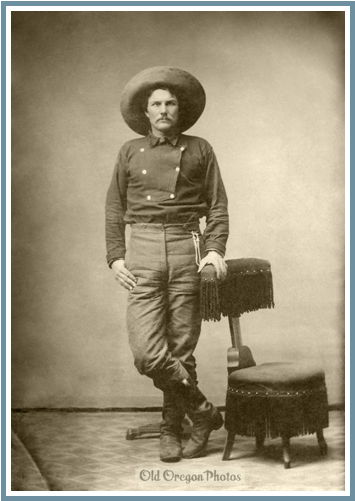 Jackson , Photographer - Standing (700x500), Png Download