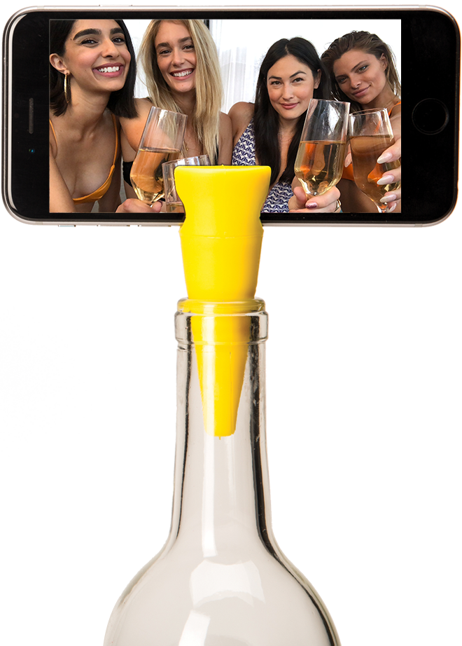 Selfie Cork Selfie Cork Bottle Horizontal Front Closeup2 - Iphone (660x922), Png Download
