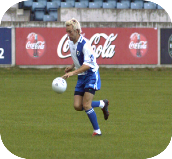 Bouncing The Ball In Gaelic Football (720x576), Png Download