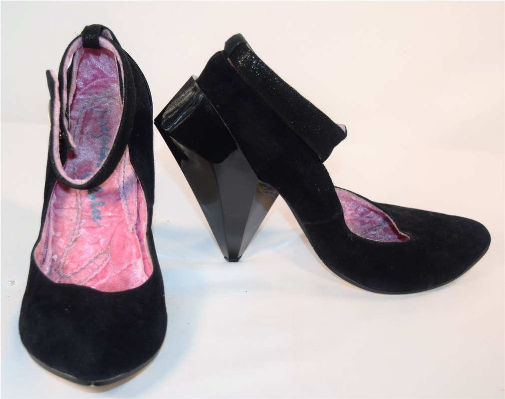 Black Suede Diamantina Pumps With Ankle Strap Size - Basic Pump (1011x1011), Png Download