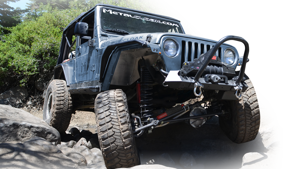 Gray Jeep Tj With Metalcloak Gear Crawling Over Rocks - Metalcloak (921x549), Png Download
