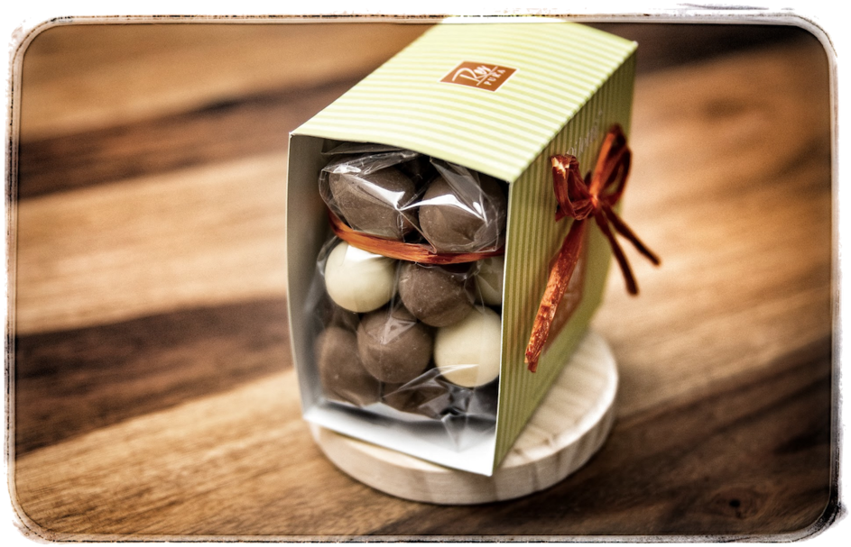 Dsc 2440 - Chocolate Balls (1000x666), Png Download