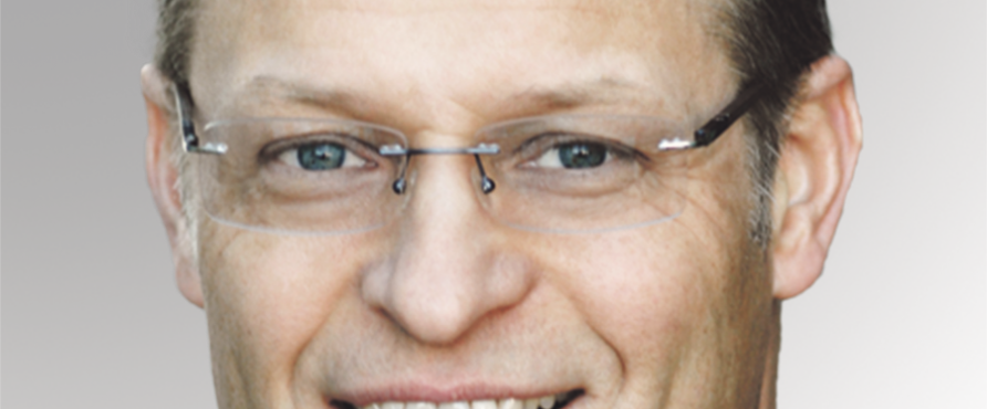 Horst Binnig - Close-up (892x370), Png Download