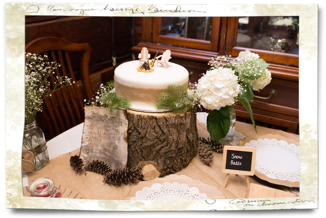 Wedding Cake Marten River Lodge Dining Room - Cake Decorating (1200x800), Png Download