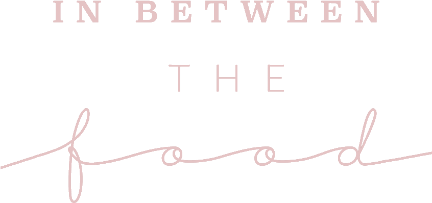 In Between The Food - Witteveen (845x414), Png Download