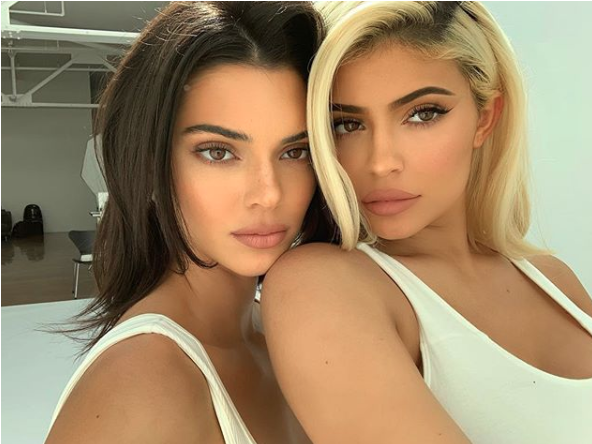 Kylie Jenner With Kendall (1200x630), Png Download
