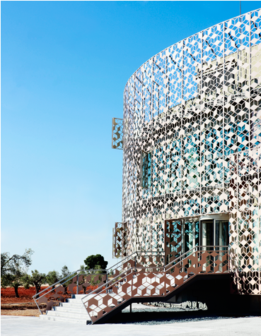 A Late-'70s Office Building In Arganda Del Rey, Spain, - Commercial Building (713x475), Png Download