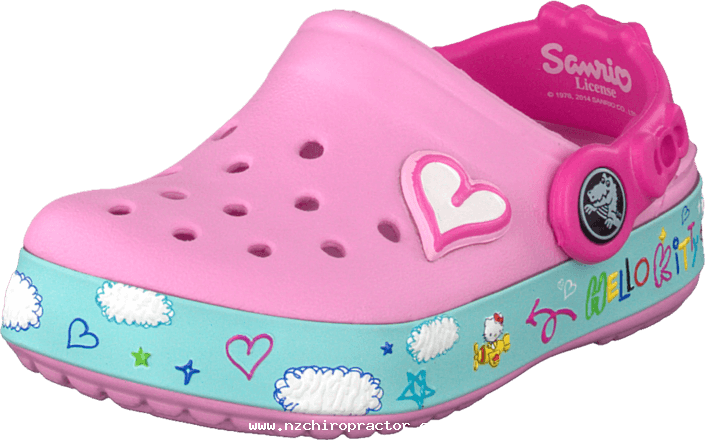 Crocs Cb Hello Kitty Plane Clog Eu Carnation 46734-00 - Sandal (705x440), Png Download