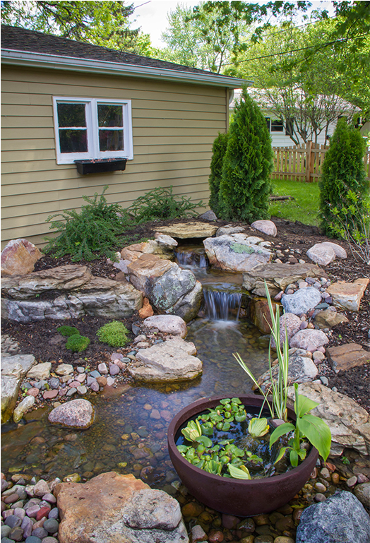 Silverthorn Landscape Supplies - Patio Pond Waterfall (1200x768), Png Download