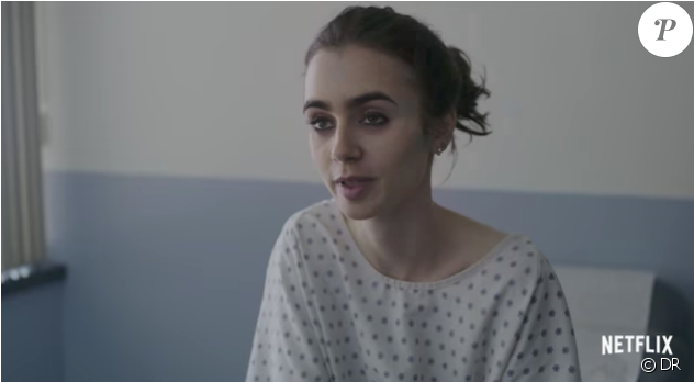 Lily Collins Dans La Peau D& - Girl (950x347), Png Download