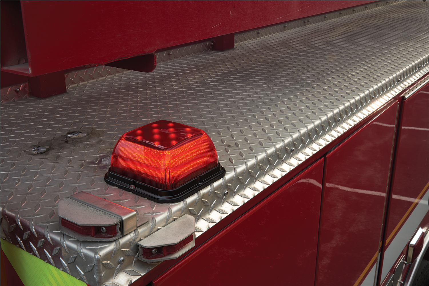 Sb48beacon-firetruck - Chocolate Cake (1500x1500), Png Download