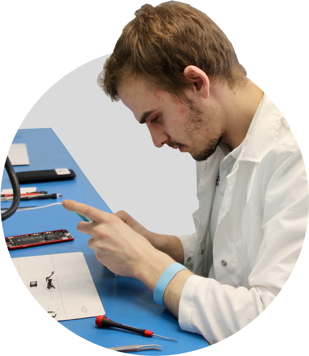 Manufactured By Oppo, Fixed By Ismash - Technician (1133x1320), Png Download