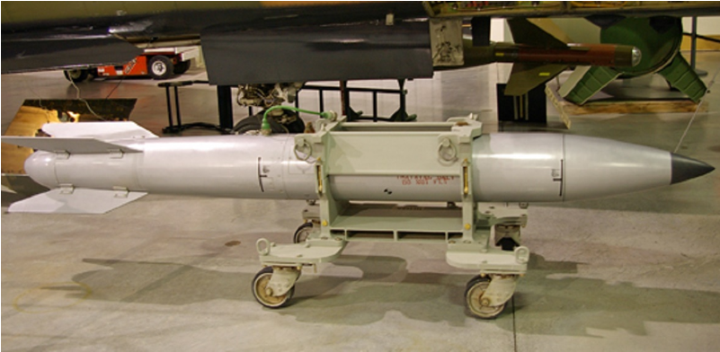 Nuclear Weapons Being Moved From Incirlik Air Base - Moderne Atombombe (800x570), Png Download