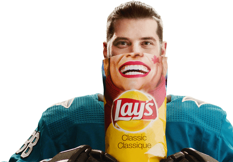 Brent Burns Holding Lays Chip Bag - Lays (800x556), Png Download