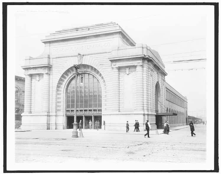 Southern Railroad Depot, - Triumphal Arch (926x590), Png Download