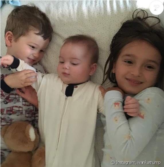 Ivanka Trump A Posté Une Photo De Ses Trois Enfants - Arabella Jared (950x582), Png Download