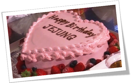 Feliz Cumpleaños Boo Autor - History (538x373), Png Download