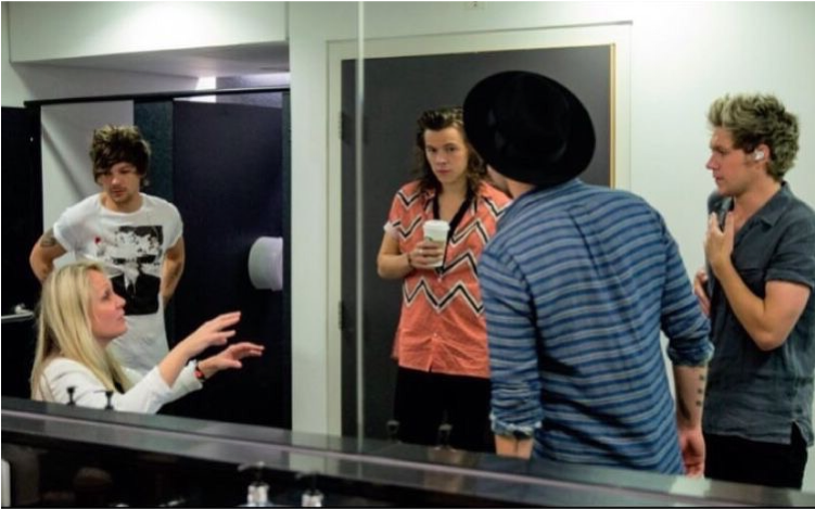 Niall Horan, Harry Styles, 5sos, One Direction, One - Conversation (750x1334), Png Download