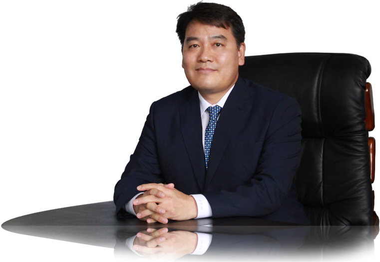 Download Ceo Go, Byung Gil - Sitting - Full Size PNG Image - PNGkit