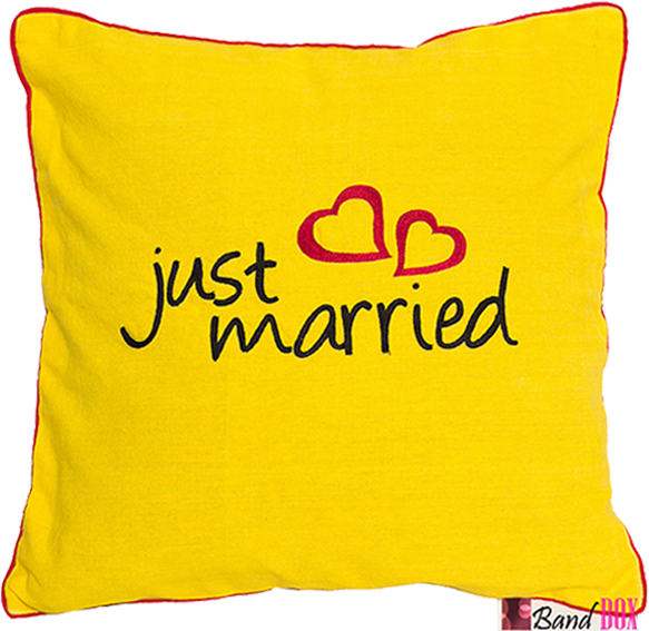 Just Married Cushion Cover - Just Married (583x567), Png Download