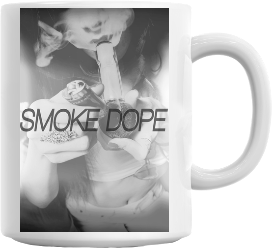 Mujeres Fumando Marihuana Con Pipa (629x579), Png Download