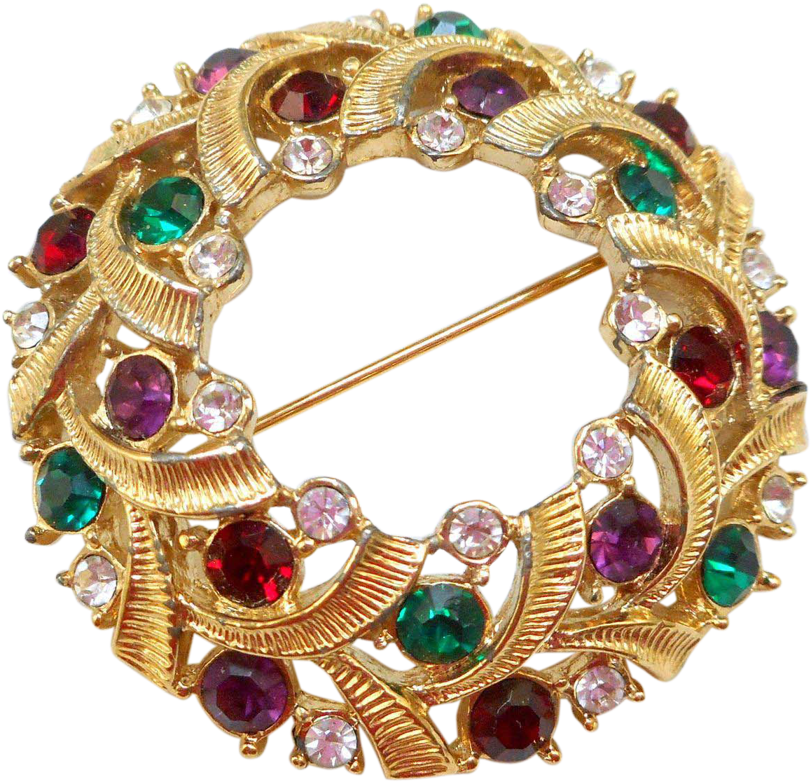 Vintage Authentic Swarovski Wreath Brooch Of Textured - Bracelet (1157x1157), Png Download