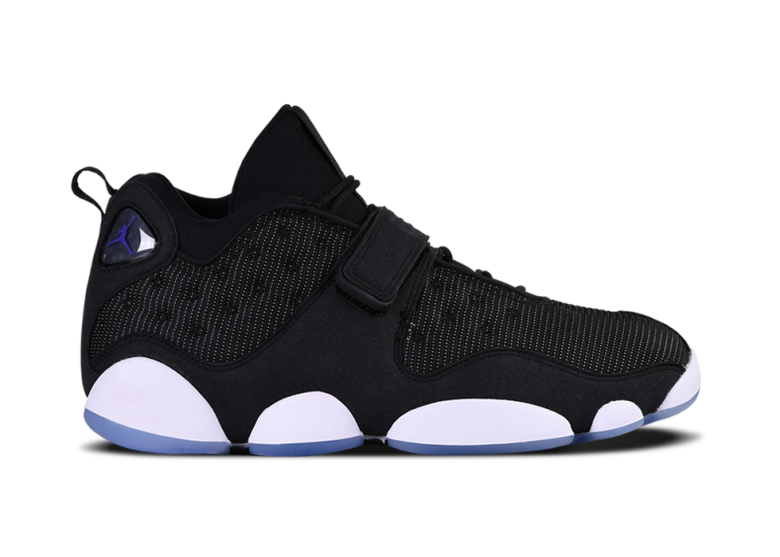 Air Jordan Black Cat Space Jam (780x557), Png Download