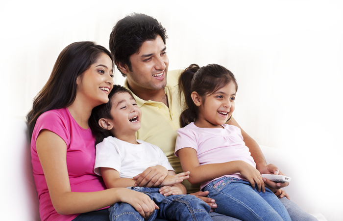 Happy Indian Family Png - Indian Family At Hospital (700x450), Png Download