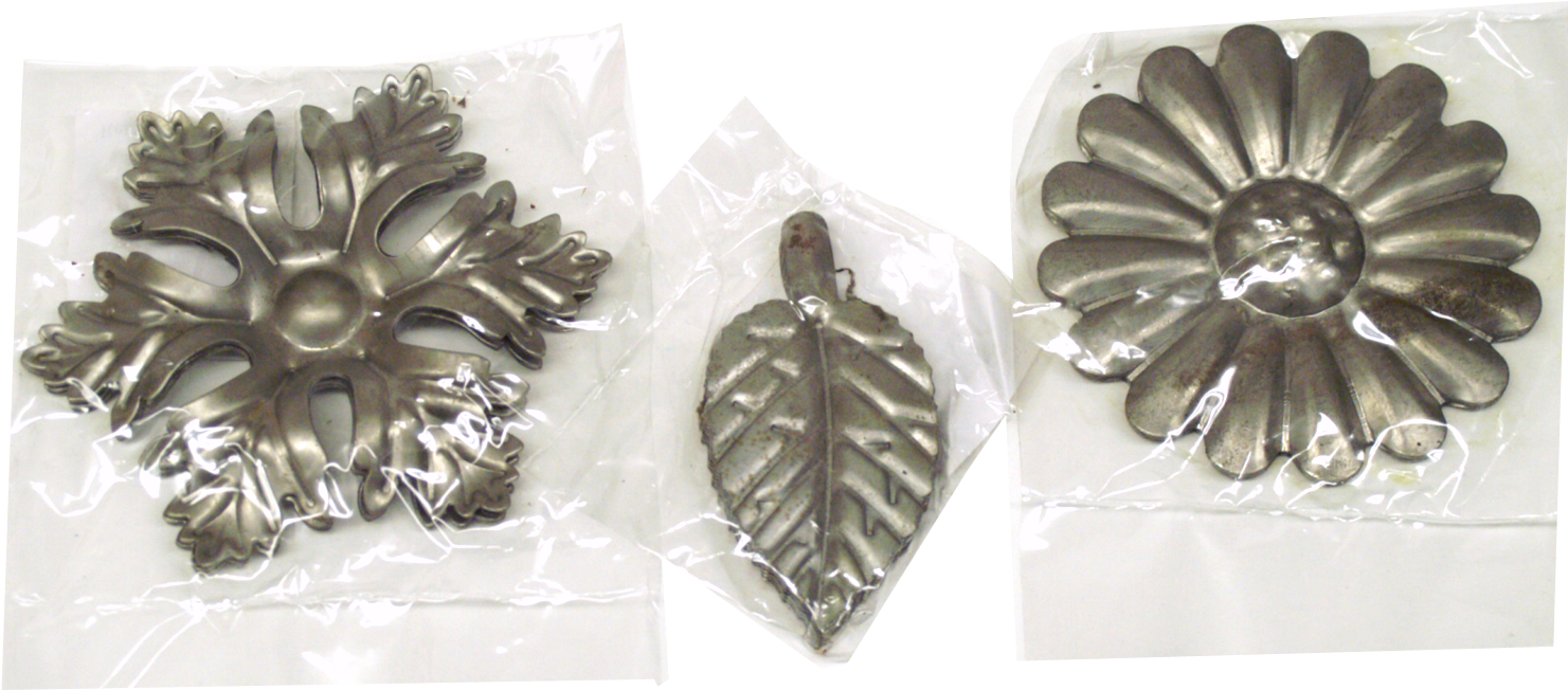 Molly Made These Rain Chains By Painting The Metal - Brass (1500x771), Png Download